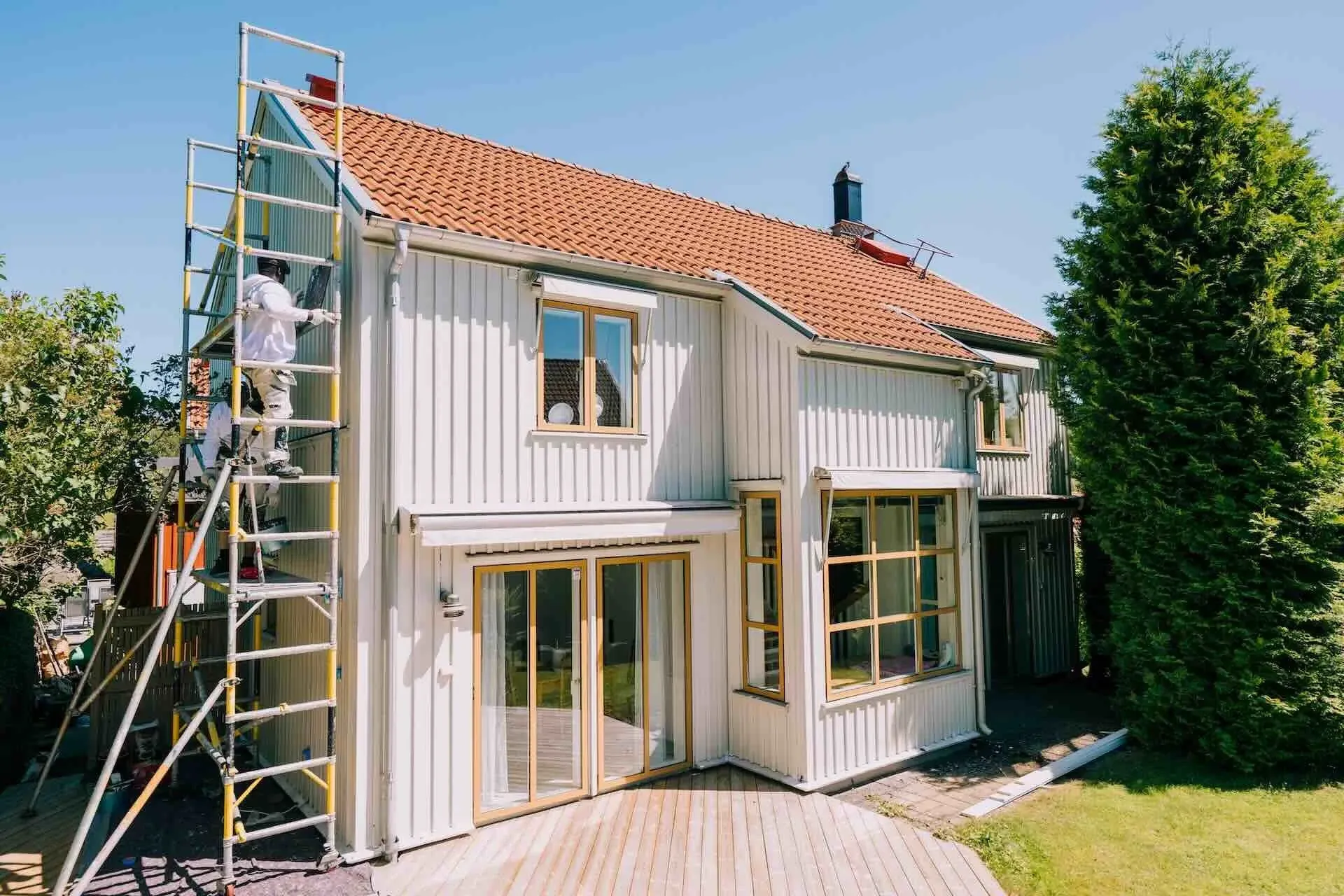 Villa i Göteborg med ställning under renovering